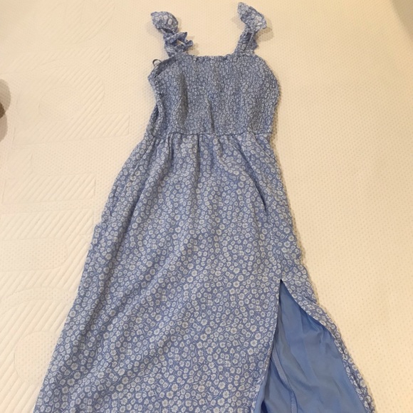 Abercrombie & Fitch Dresses & Skirts - Abercrombie and Fitch floral dress